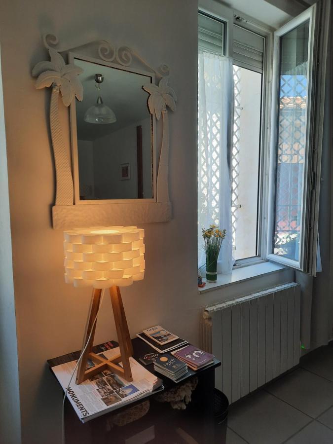 Agreable Appartement T2 Proche Centre Νιμ Εξωτερικό φωτογραφία